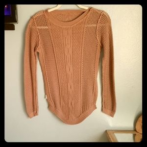 Long sleeved meshtop